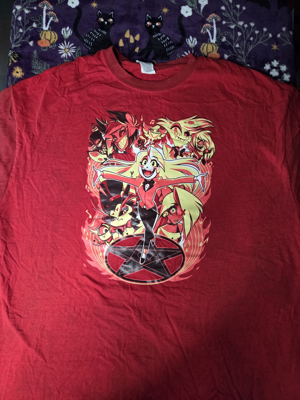 Discontinued Limited Hazbin Hotel Inferno Group Brand New Shirt XL